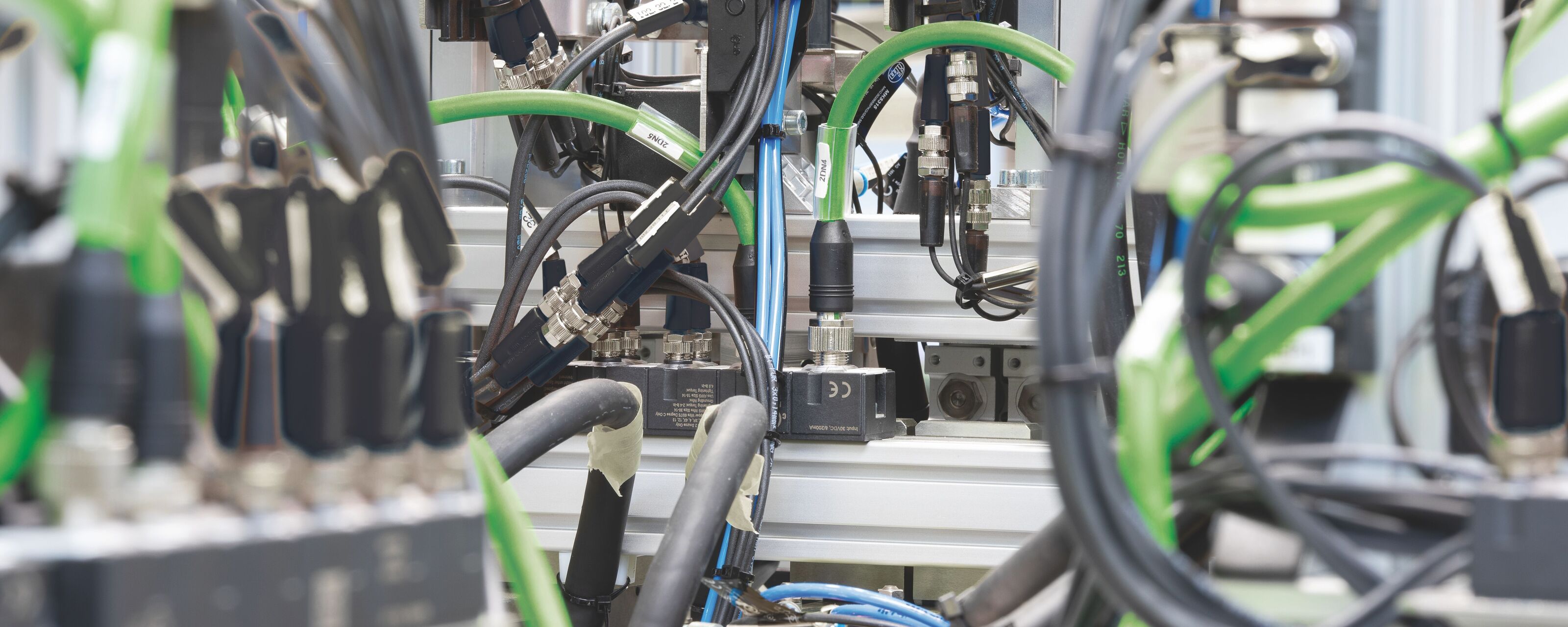 cube67_applications-solutions_header